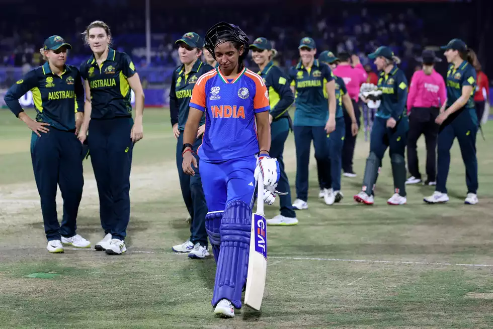 A visibly drained Harmanpreet saw another World Cup dream slip out of India's hands.