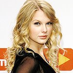 Taylor Swift Donates To School For The Deaf