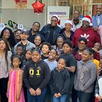 Cedric The Entertainer Makes Christmas Dreams Come True for Brotherhood Crusade Students